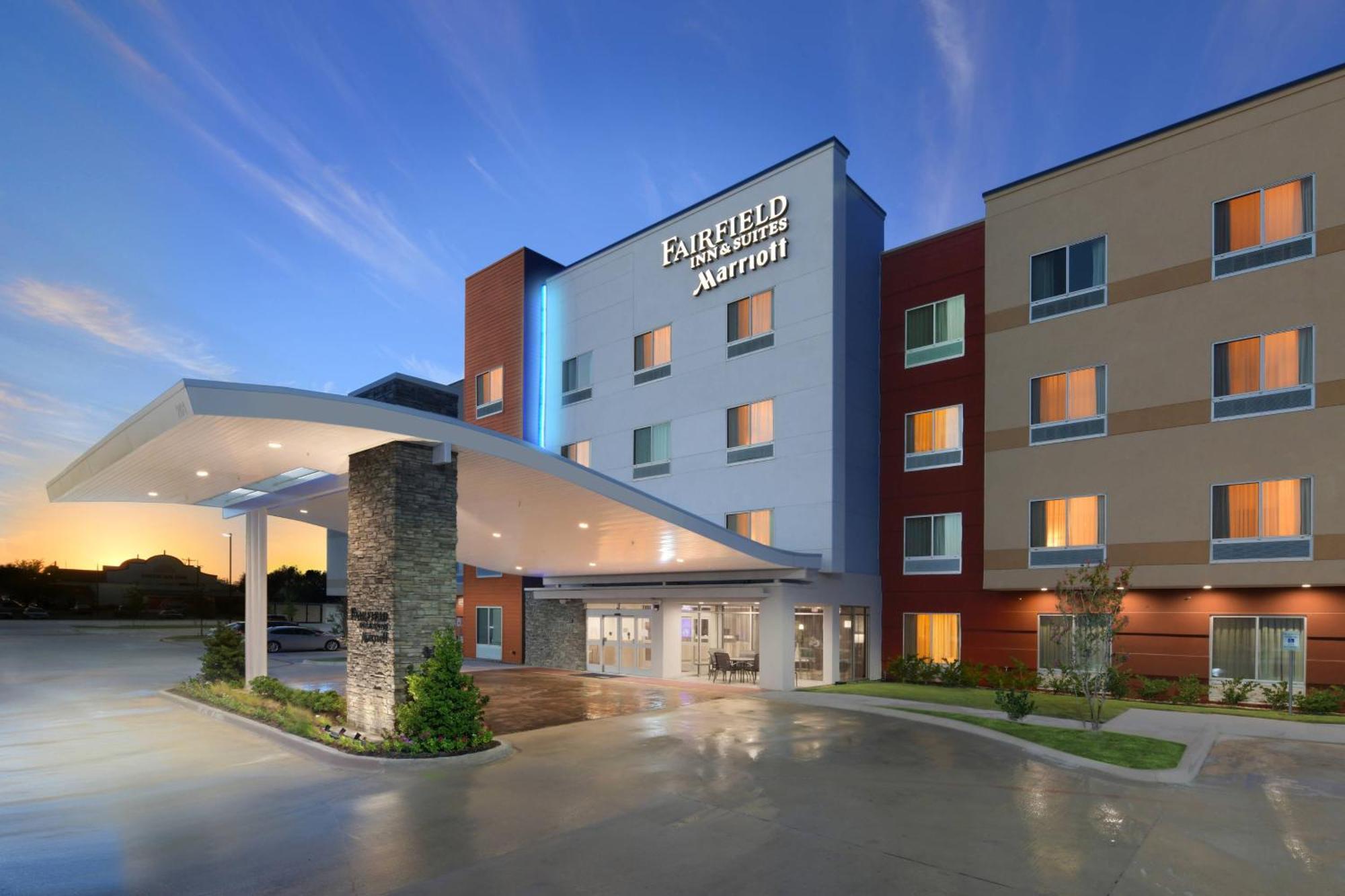 Fairfield Inn & Suites By Marriott Fort Worth South/Burleson Buitenkant foto